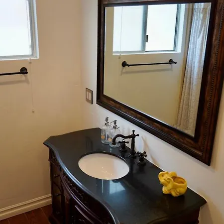Villa Cozy Family Hideaway, Sleeps 8, 4 Tv'S Yard, Shops à Simi Valley Extérieur photo